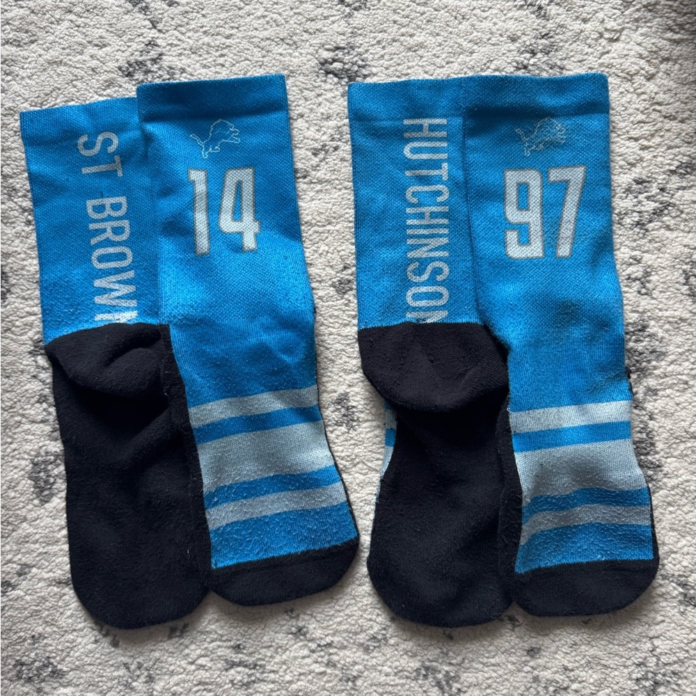 2 Pair Detroit Lions Football Socks St Brown Hutchinson Socks